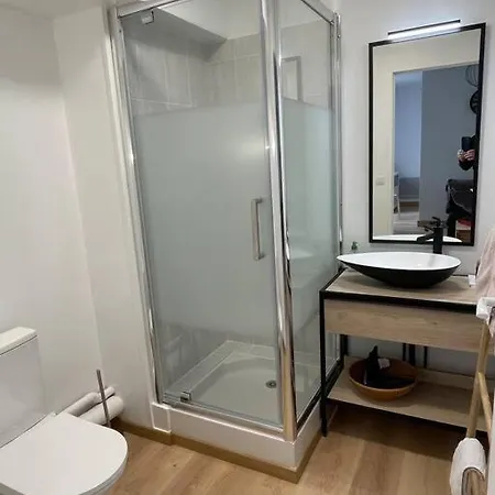 Marengo To アパート *